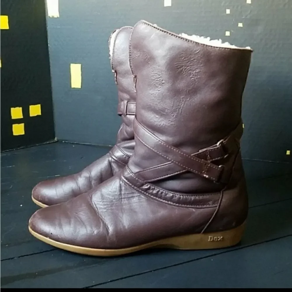 DeX leather boots